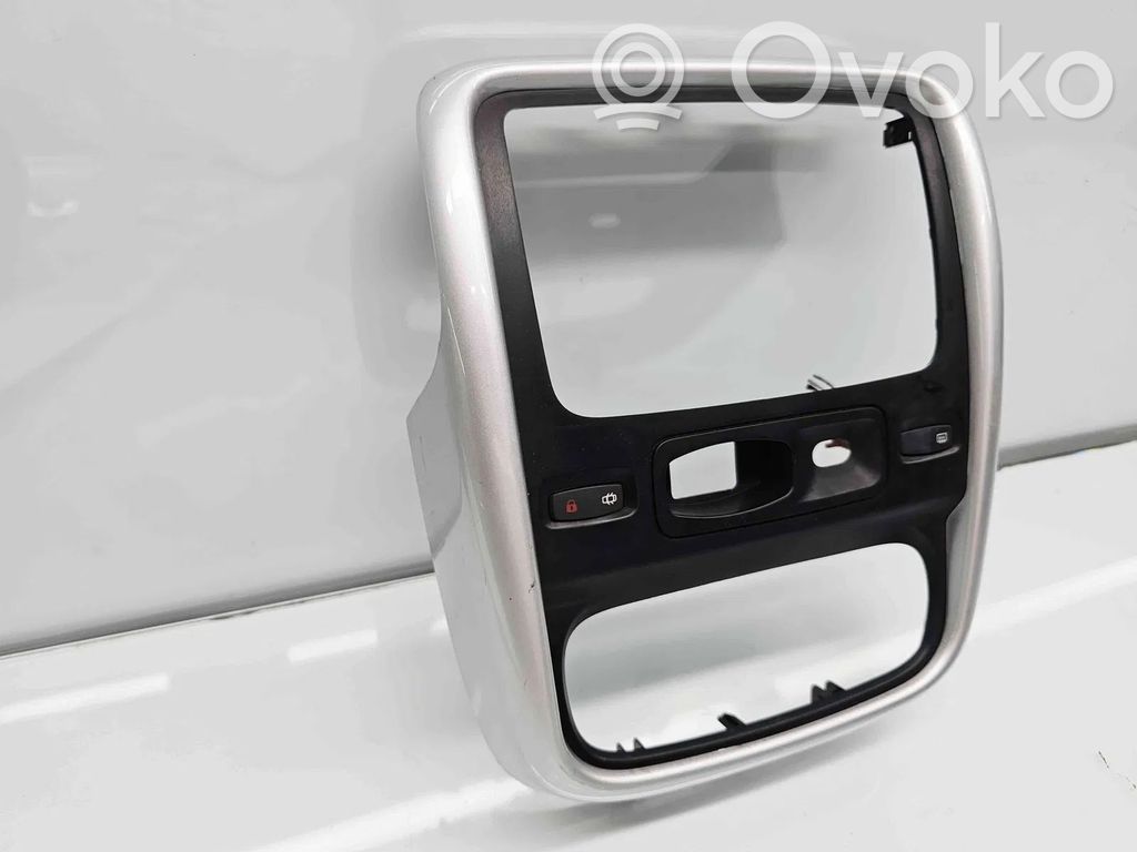 Dacia Duster Garniture de capot moteur 