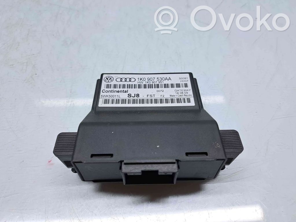 Volkswagen Touran I Comfort/convenience module 