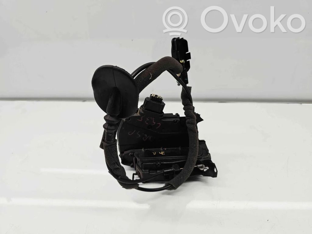 Renault Captur Užrakinimo spynelė (prie rankenos) 