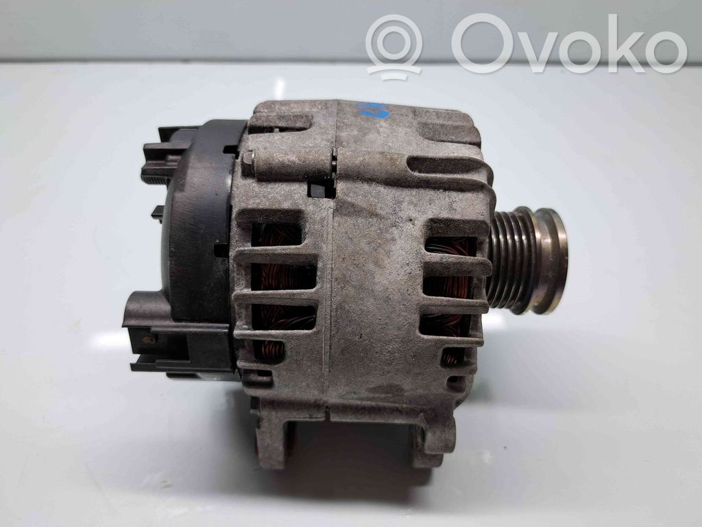 Volkswagen Golf VII Generator/alternator 