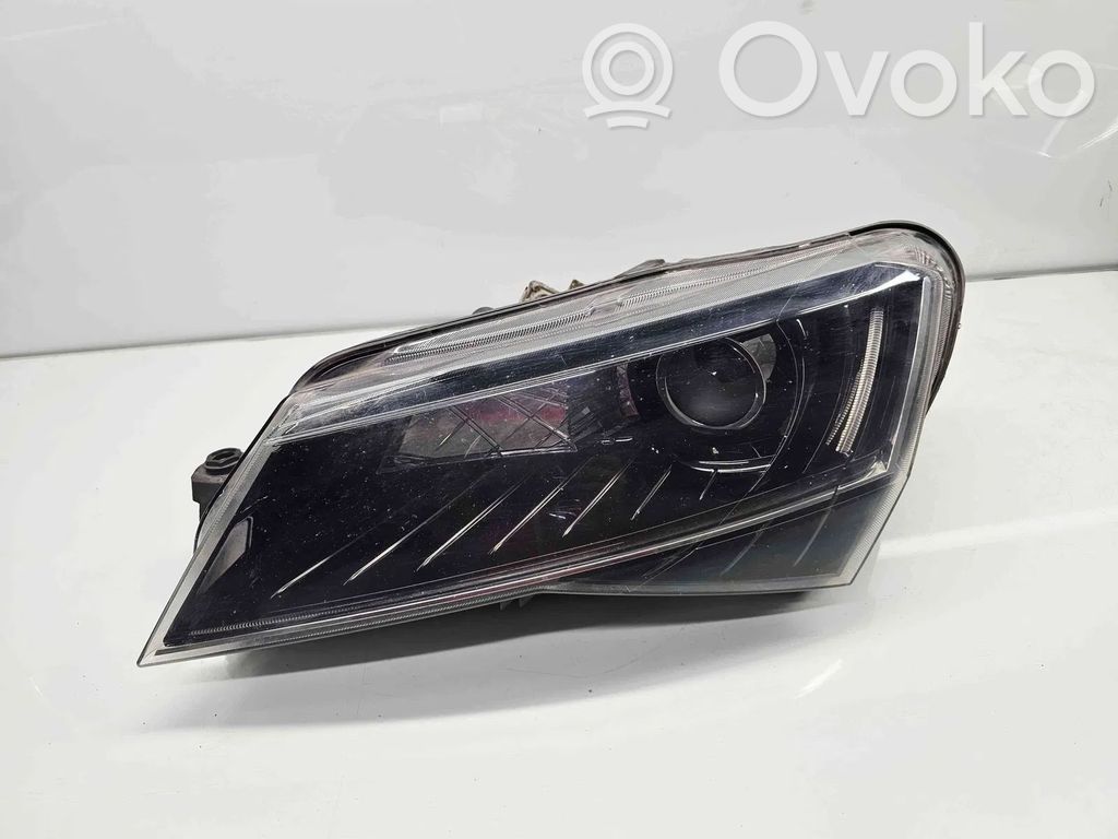 Skoda Superb B8 (3V) Far 