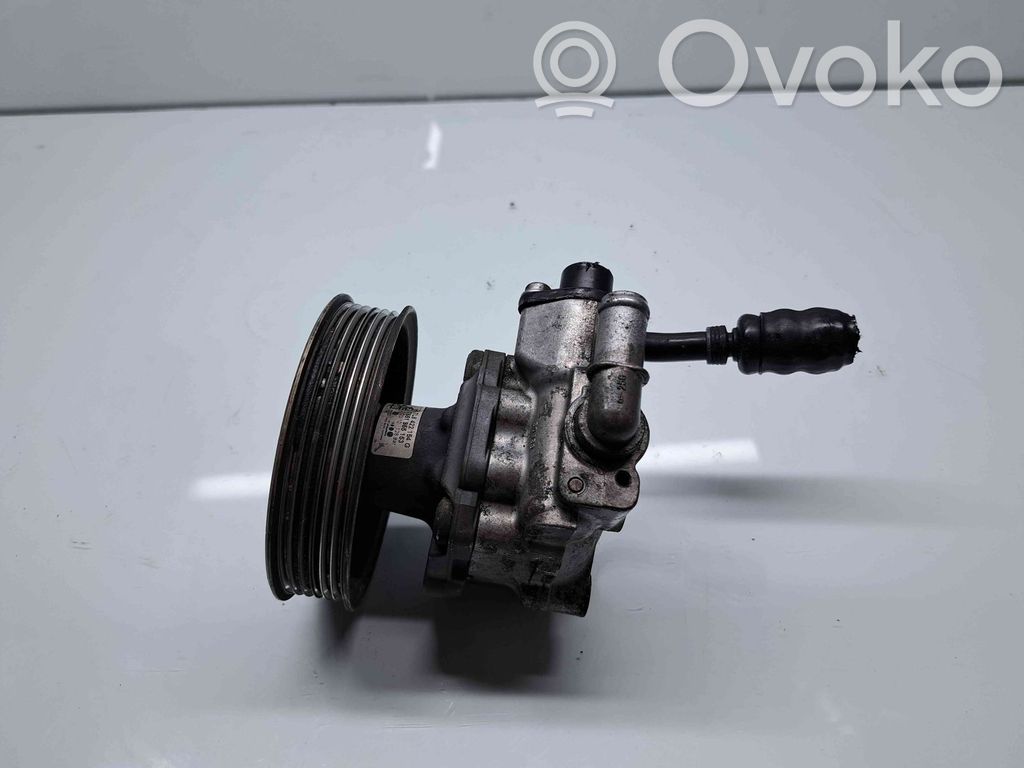 Audi Q7 4L Power steering pump 