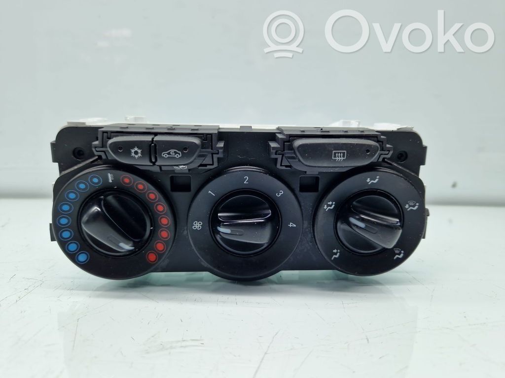 Opel Corsa E Climate control unit 