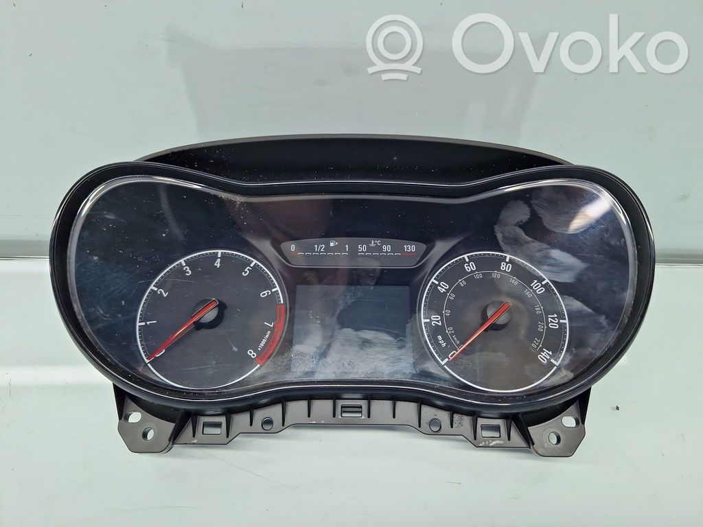 Opel Corsa E Clock 