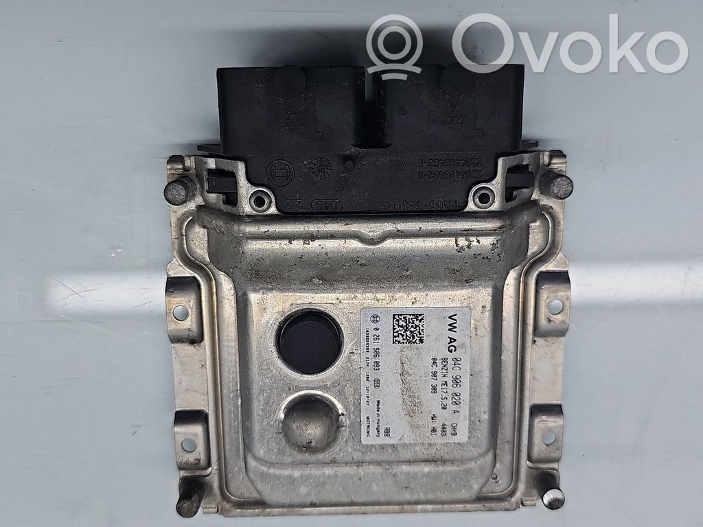 Engine control unit/module ECU   04C906020A