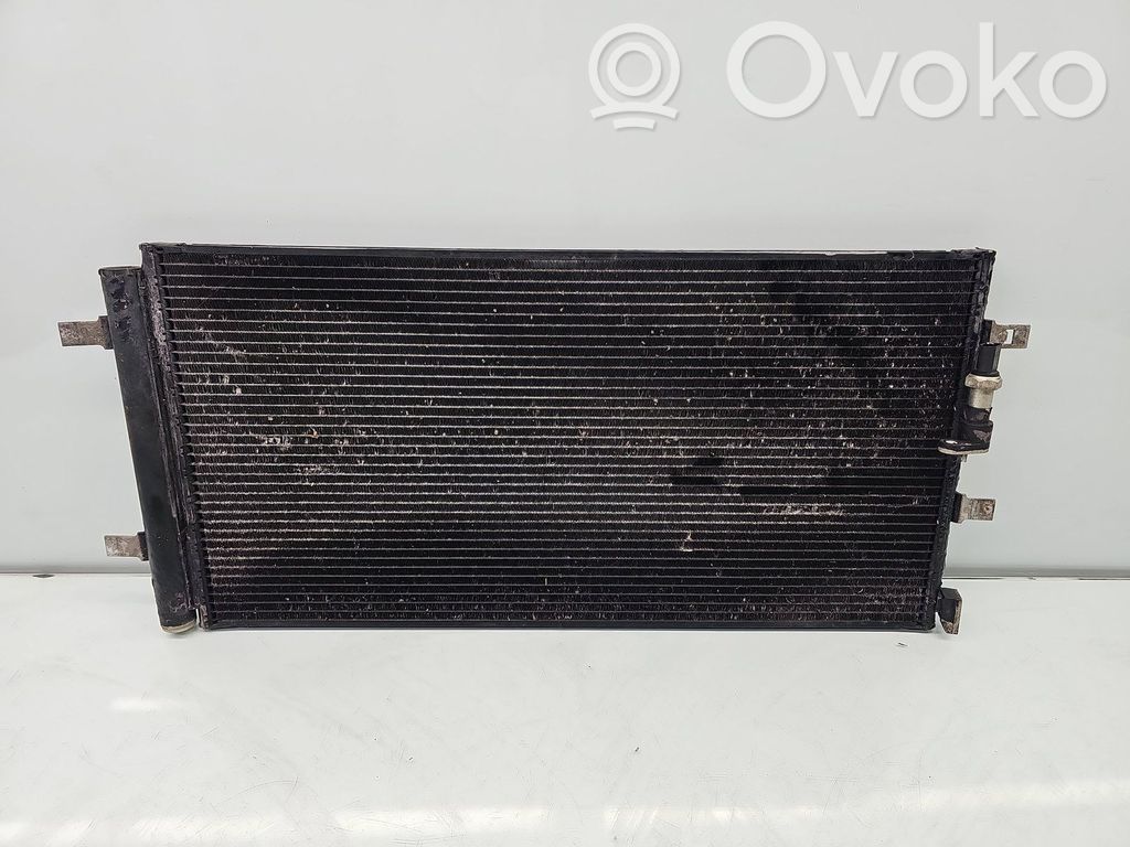 Audi A5 8T 8F Wentylator chłodnicy klimatyzacji A/C 