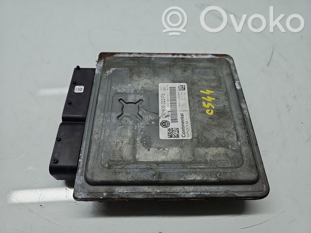 Volkswagen PASSAT B7 Engine control unit/module ECU 