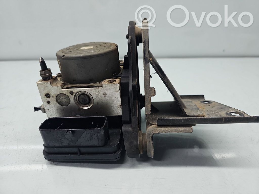 ABS-pumppu   5Q0614517Q