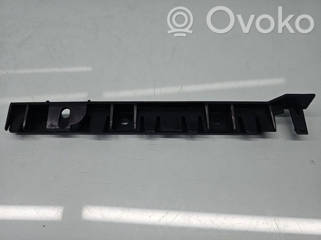 Fender mounting bracket   7118160
