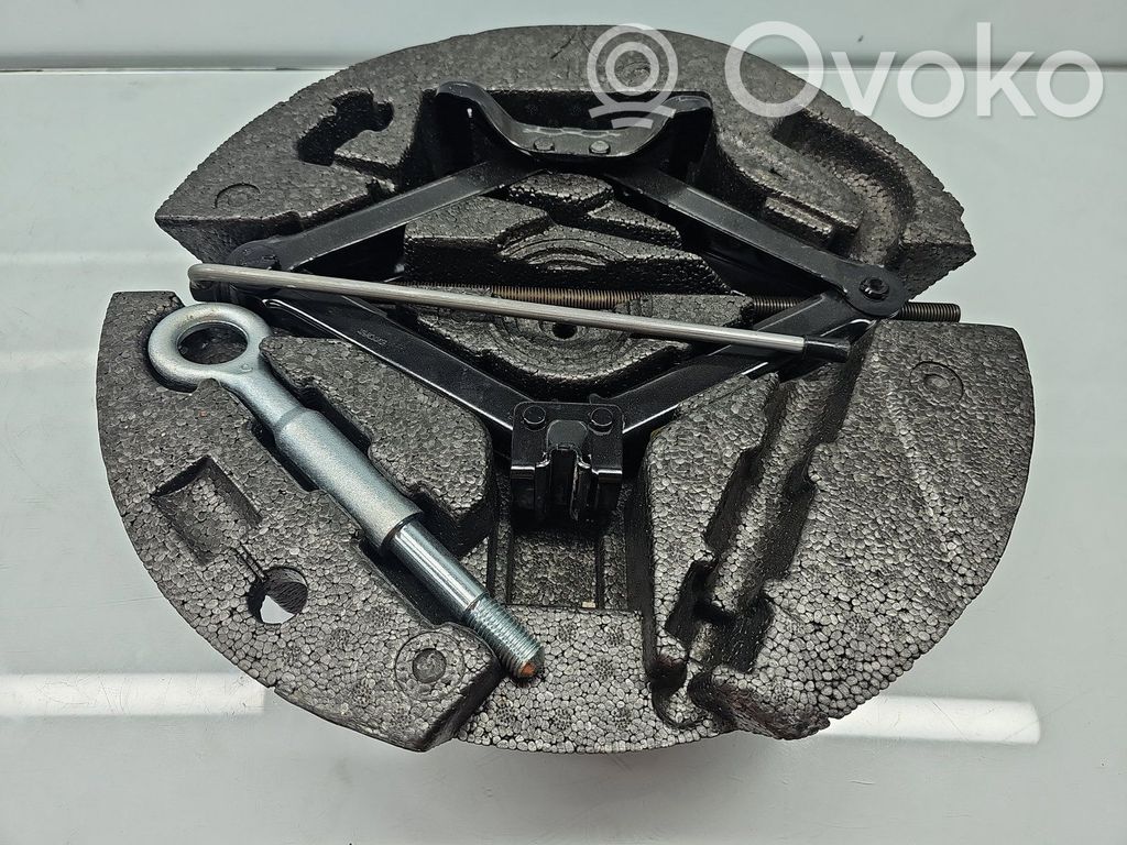 Volvo S80 Cric 