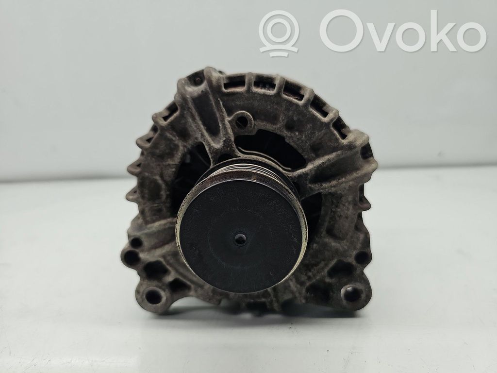 Volkswagen Golf VI Generator/alternator 