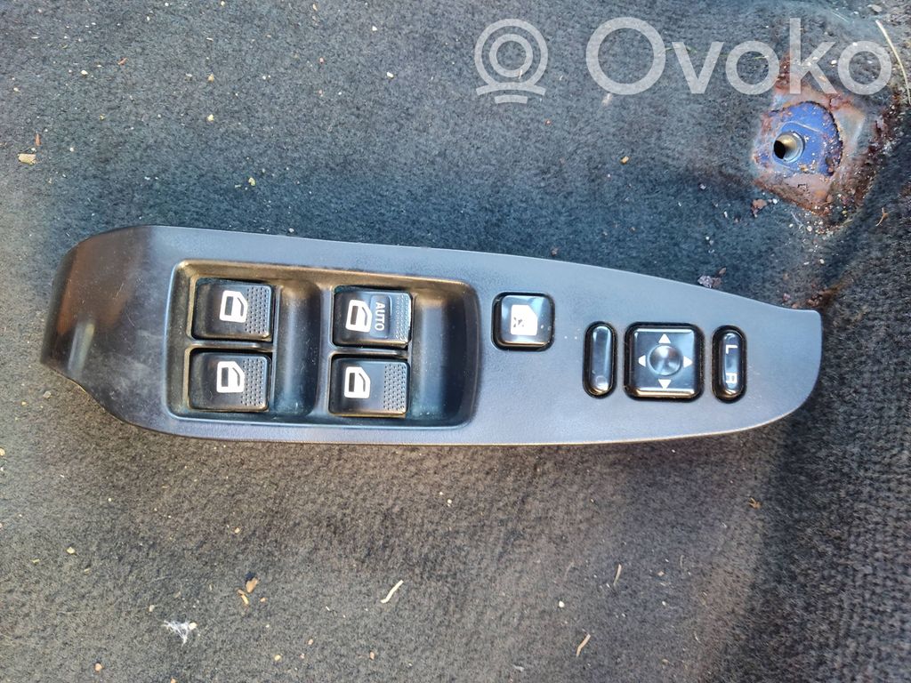 Electric window control switch   83071AE021,2391JPAN