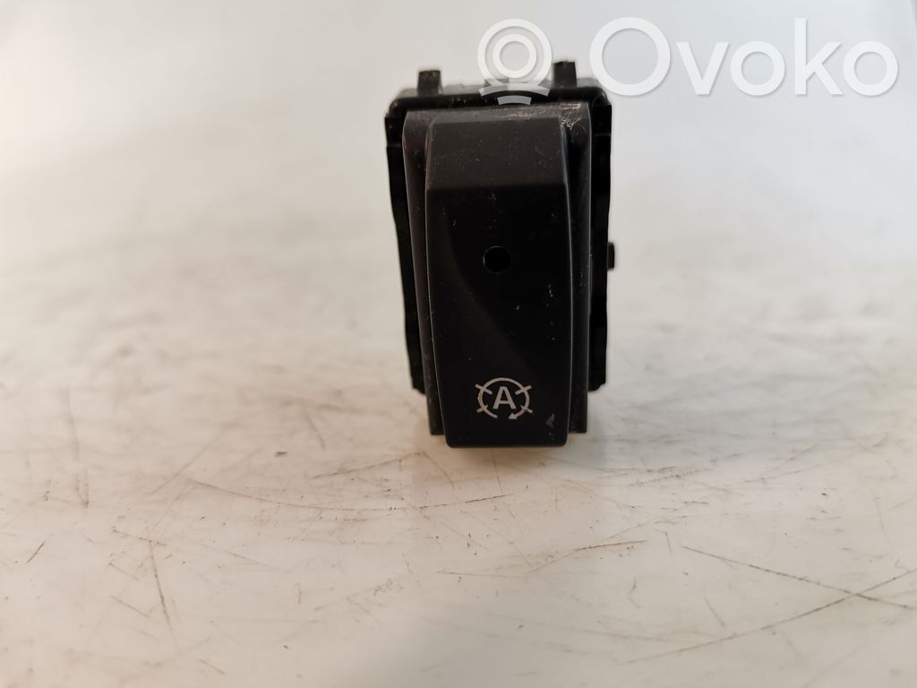 Renault Trafic III (X82) Engine start stop button switch 