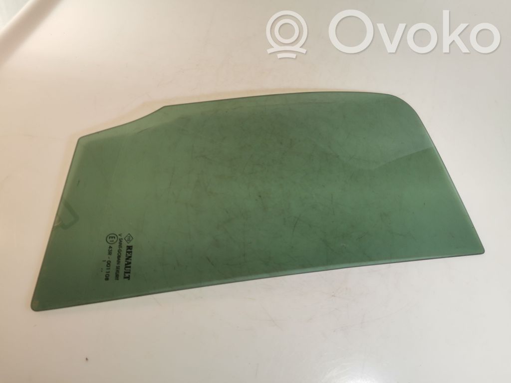Renault Clio III Pagrindinis galinių durų stiklas 