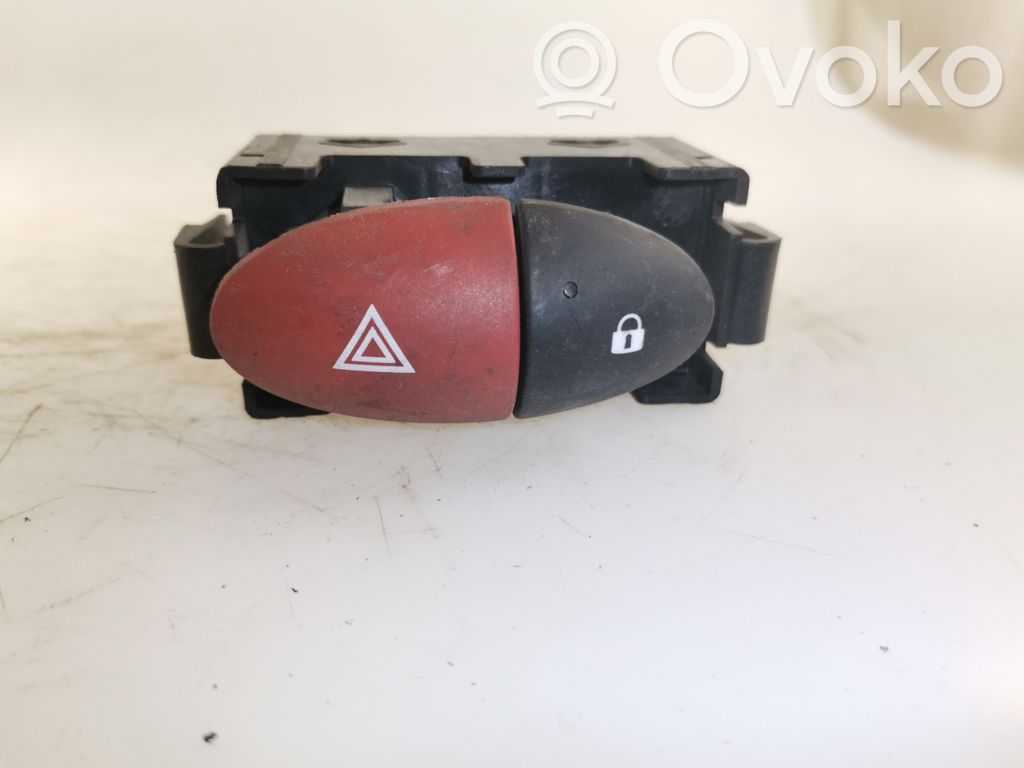 Renault Master III Hazard light switch 