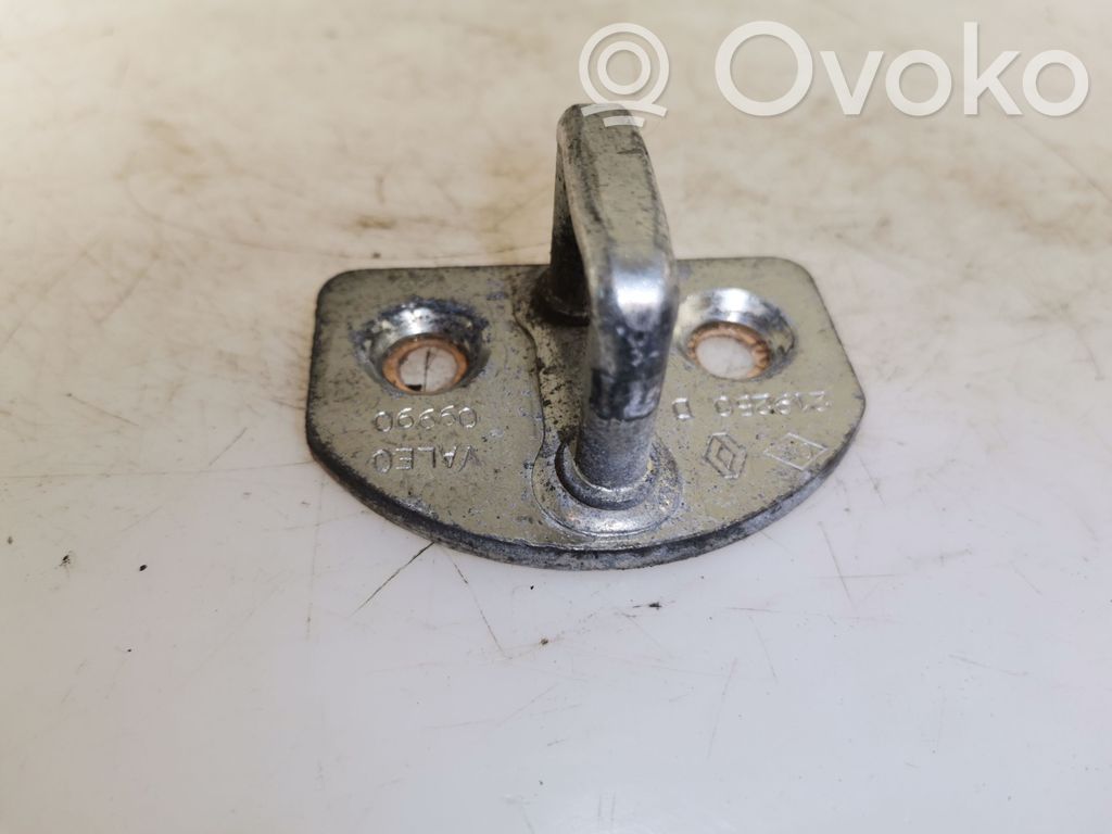 Renault Master III Front door lock loop/hook striker 