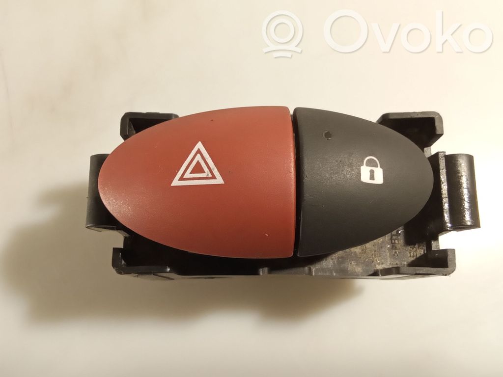 Opel Movano B Hazard light switch 