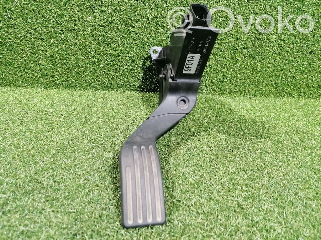 Ford Focus Accelerator throttle pedal 