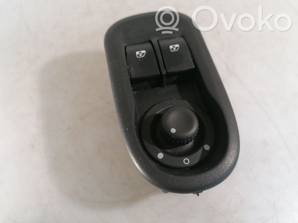 Renault Master III Electric window control switch 