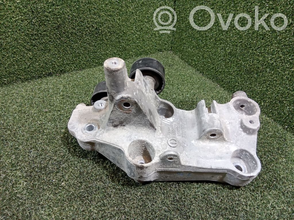 Renault Master III Generator/alternator bracket 