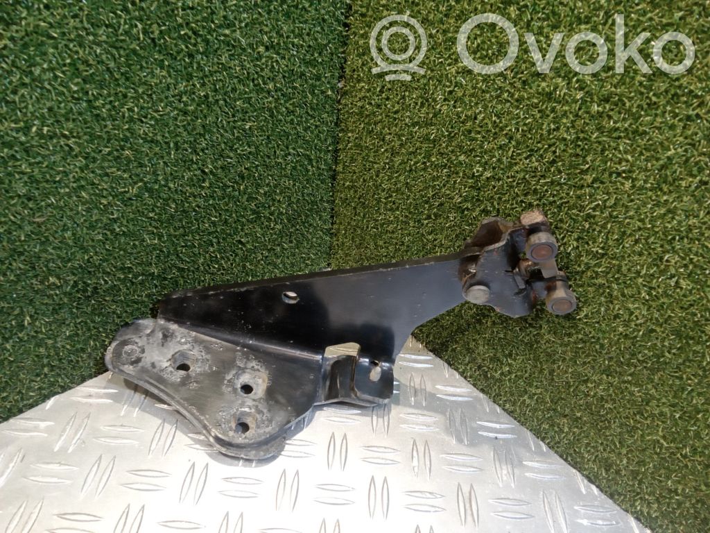 Mercedes-Benz Citan W415 Sliding door lower roller guide/hinge 