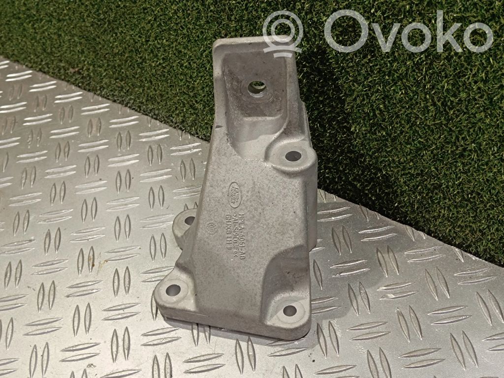 Land Rover Range Rover Sport L494 Engine mounting bracket 