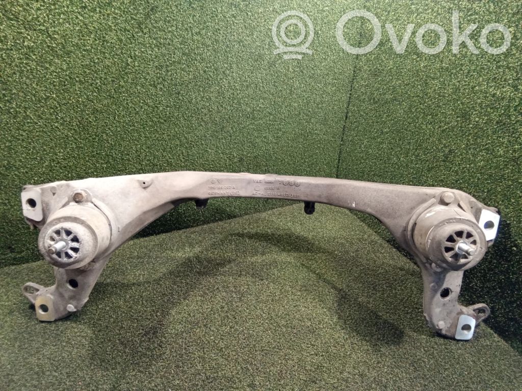 Engine mounting bracket   7P0199207A,7P0199207,7P5199131