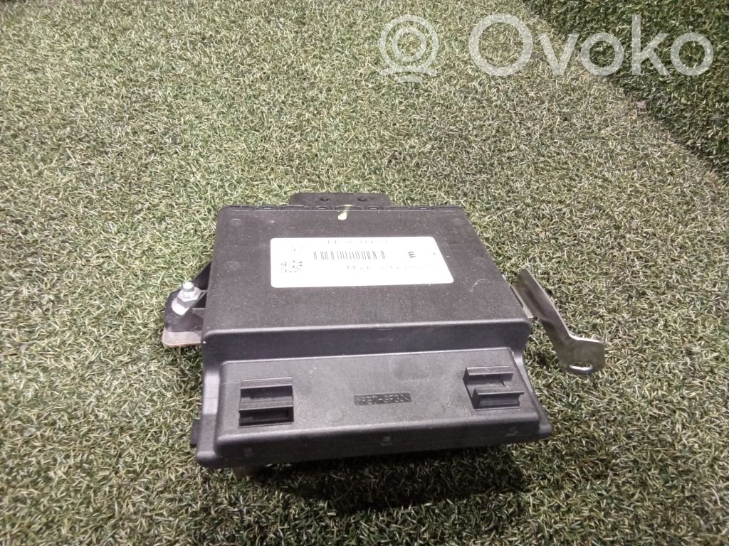 Porsche Cayenne (92A) Voltage converter/converter module 