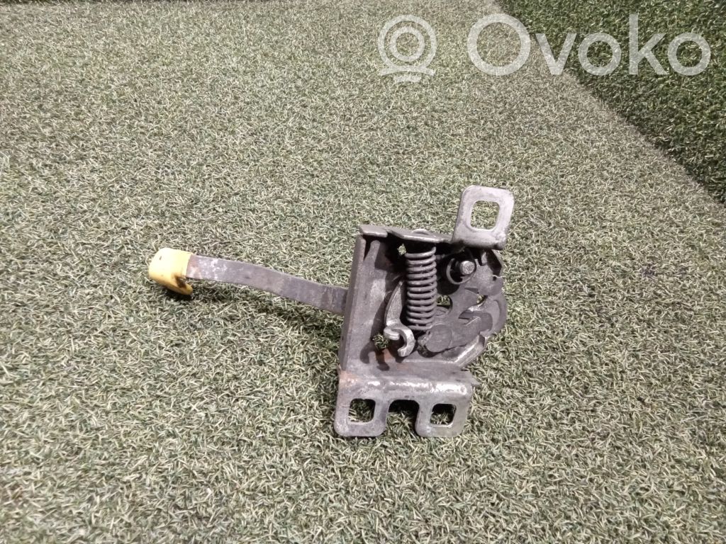 Iveco Daily 6th gen Engine bonnet/hood lock/catch 