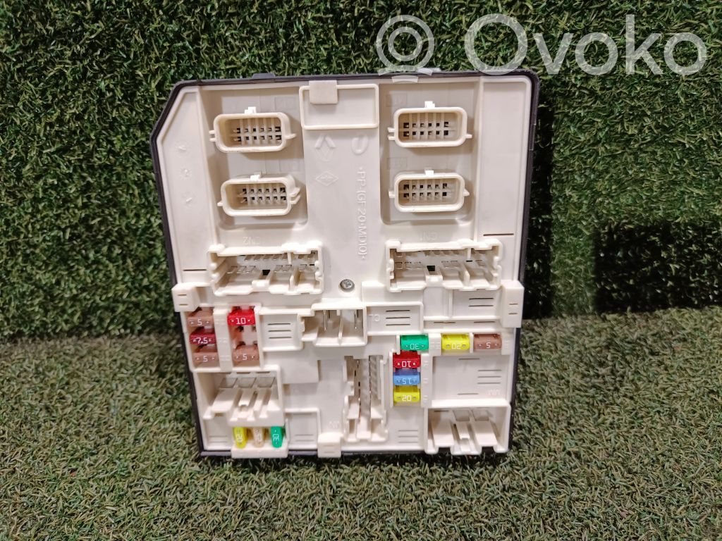 Renault Master III Fuse module 