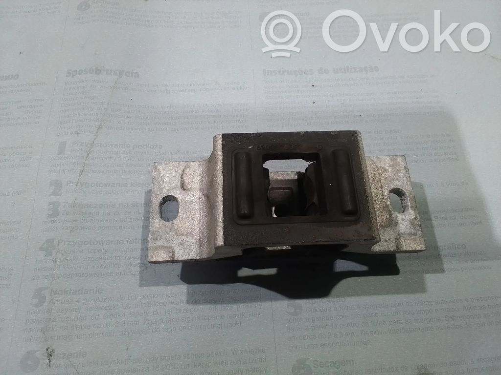 Renault Master III Engine mount bracket 