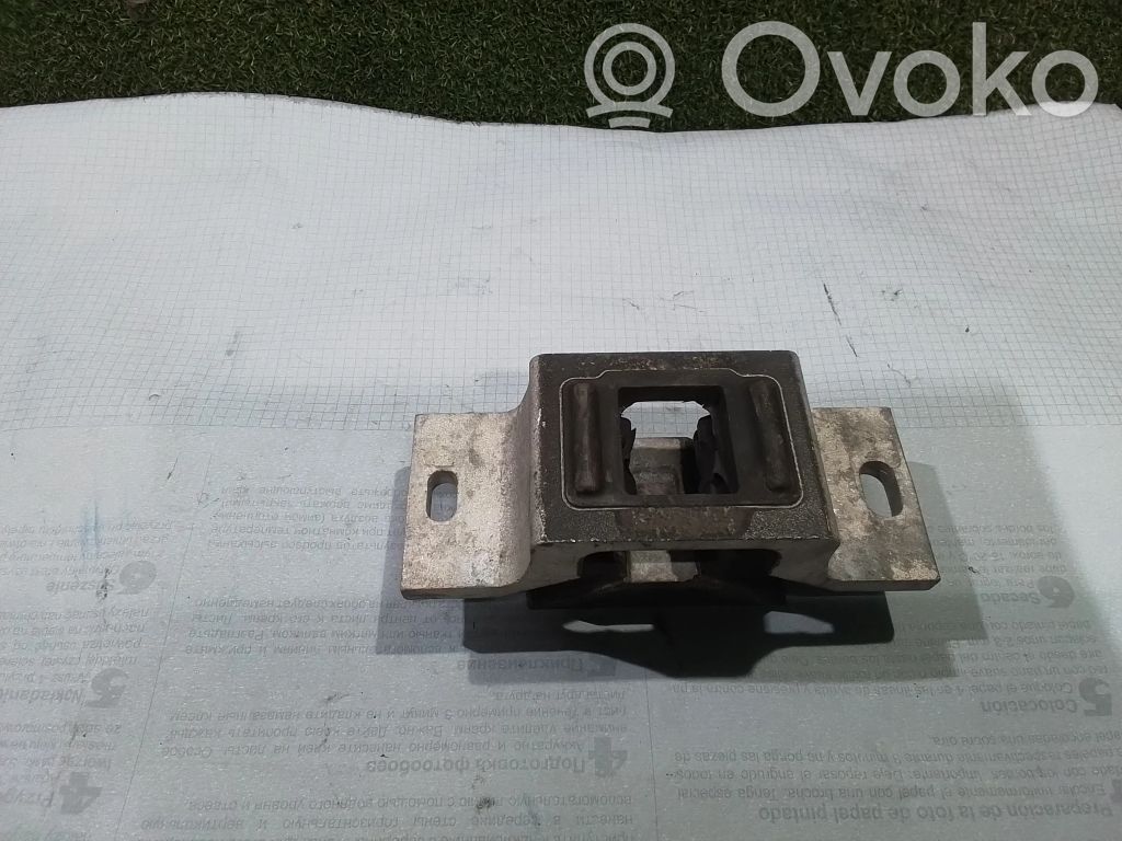 Renault Master III Engine mount bracket 