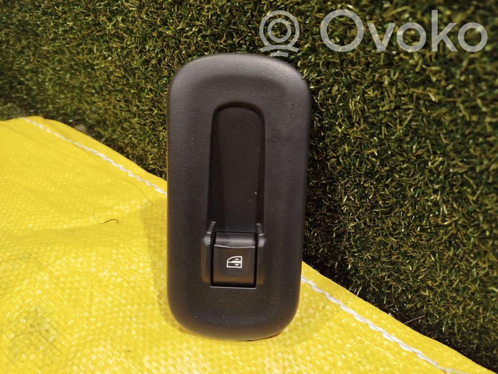 Renault Master III Electric window control switch 