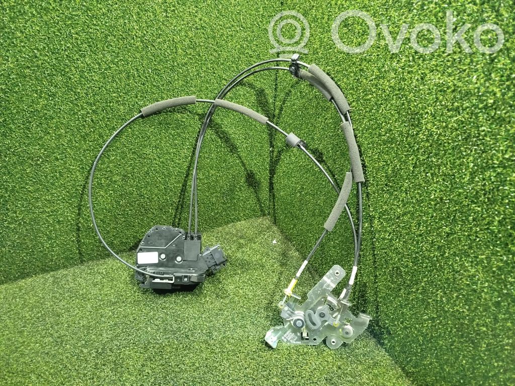 Nissan NV300 Zamek drzwi bocznych / przesuwnych 