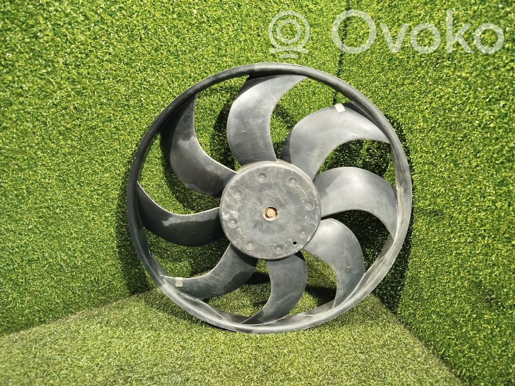 Renault Master III Elektrisks radiatoru ventilators 