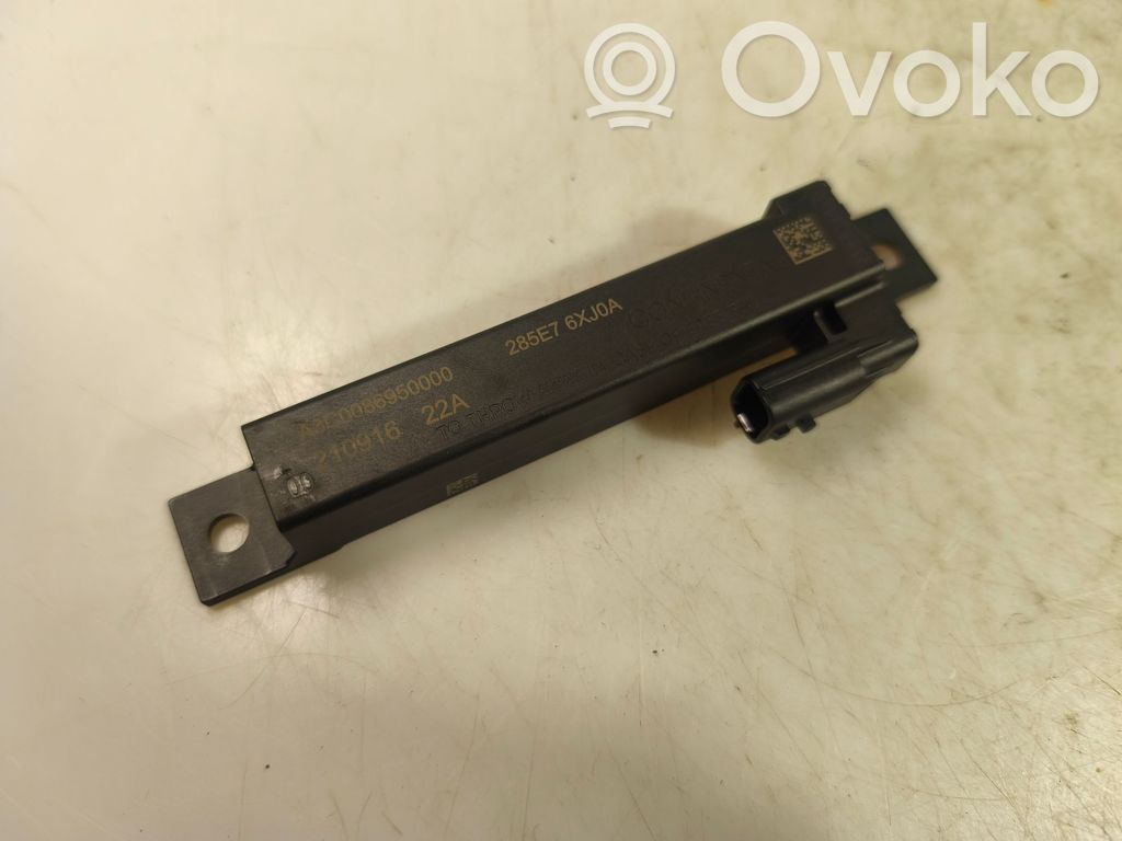 Renault Kangoo III Keyless system antenna 