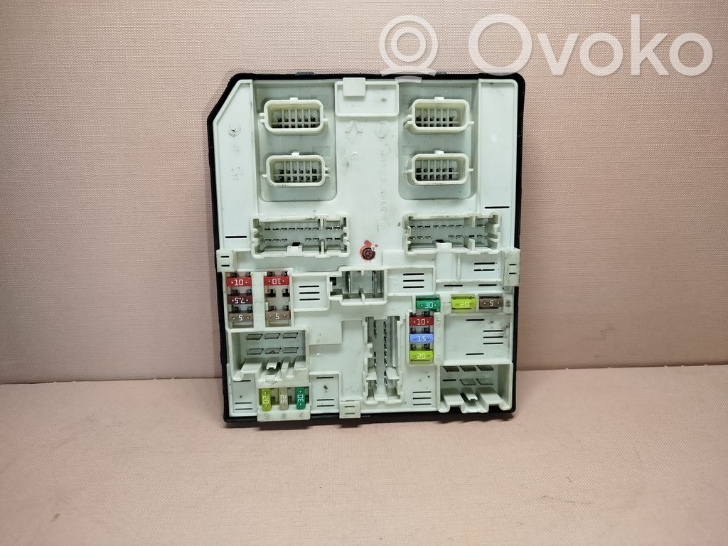 Renault Master III Fuse module 