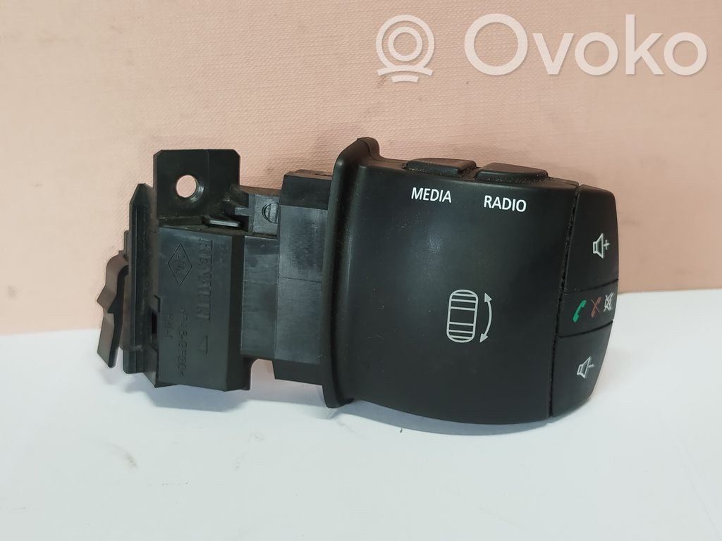 Renault Master III Head unit multimedia control 