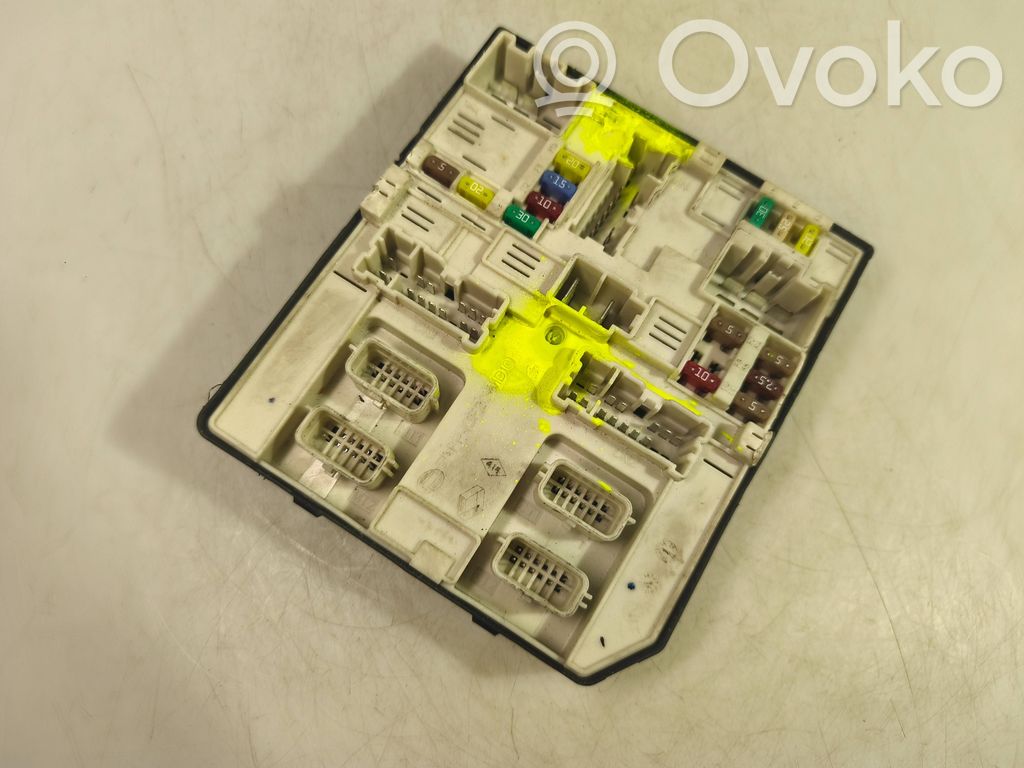 Renault Master III Fuse module 