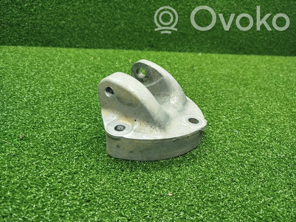 Renault Master III Engine mounting bracket 