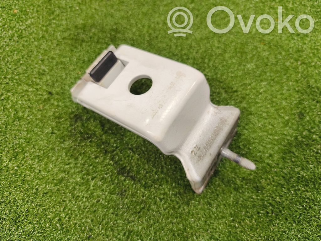 Loading door upper hinge   844000013R