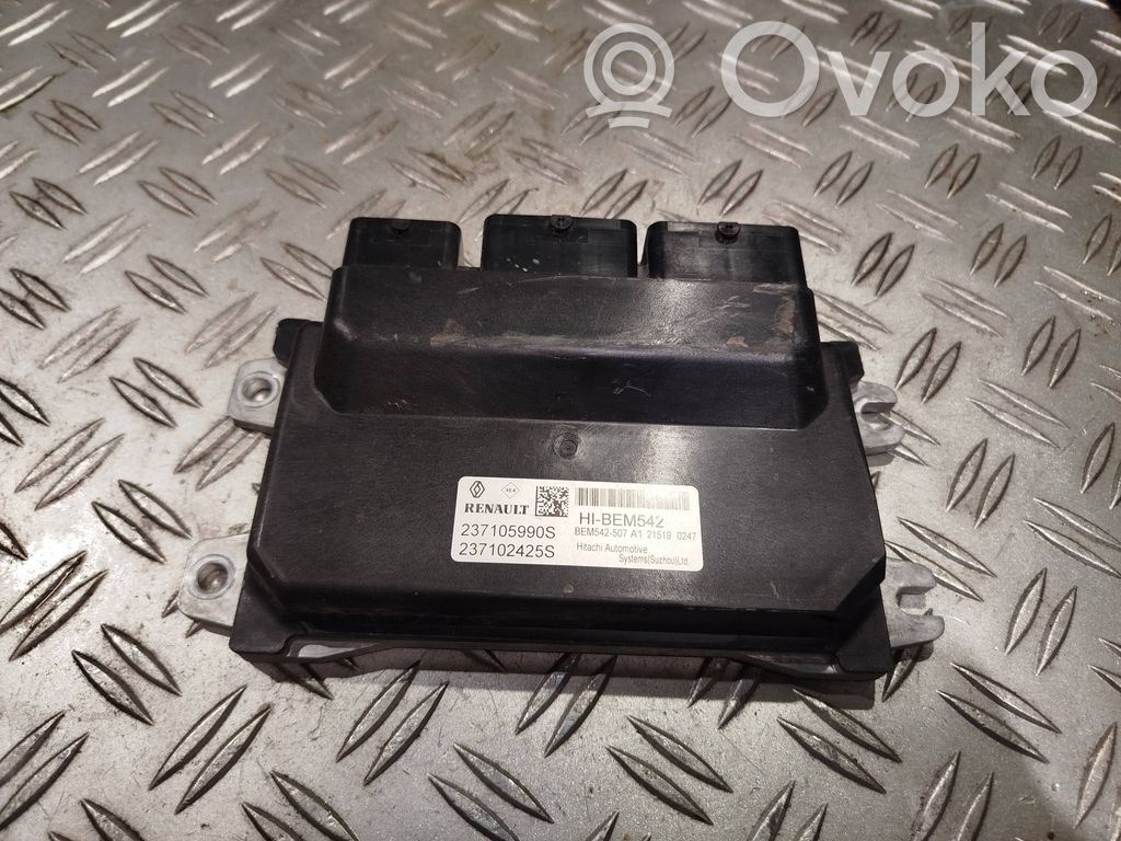 Renault Arkana Engine control unit/module 