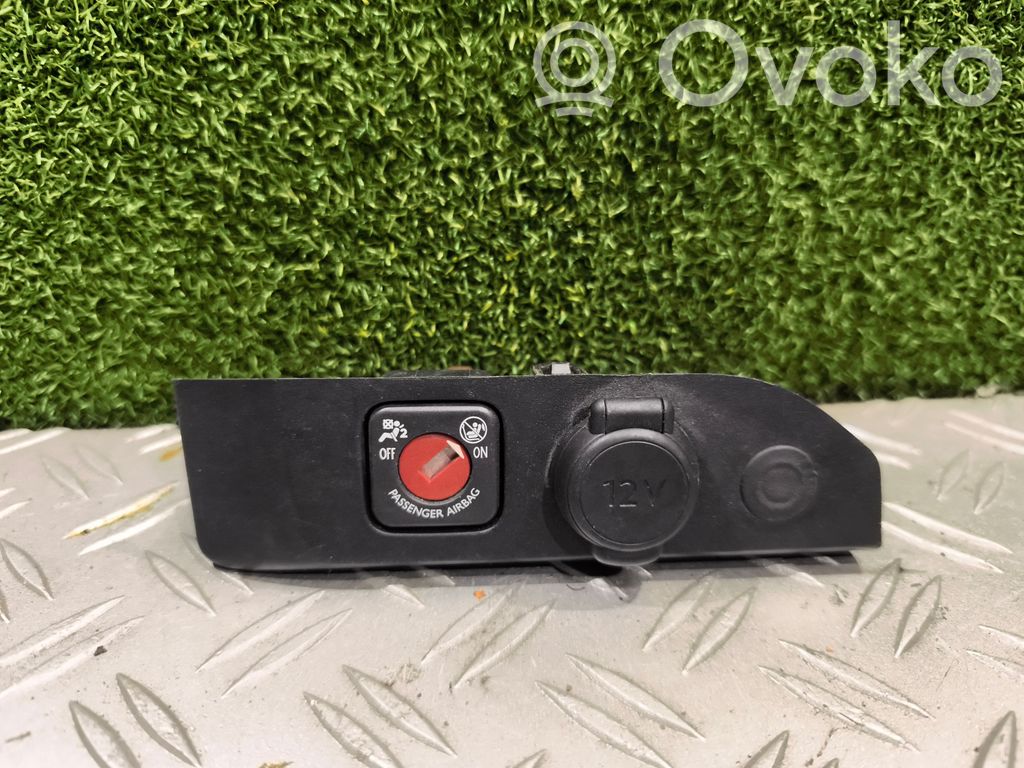 Toyota Proace Passenger airbag on/off switch 
