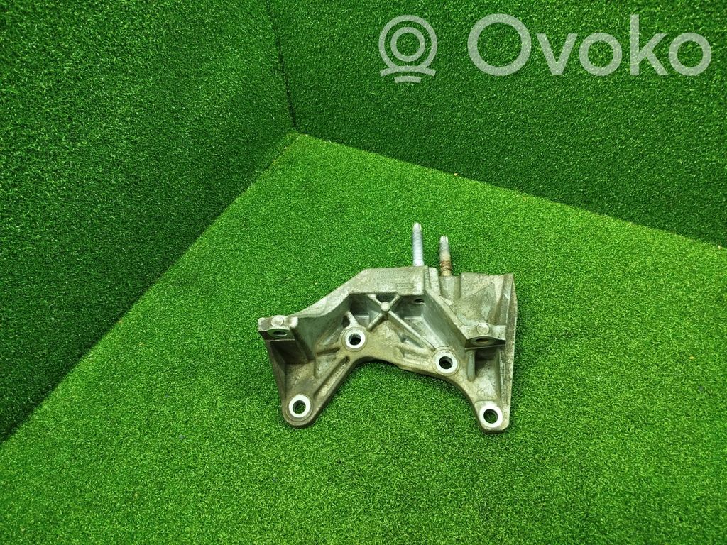 Ford Transit Custom Engine mounting bracket 
