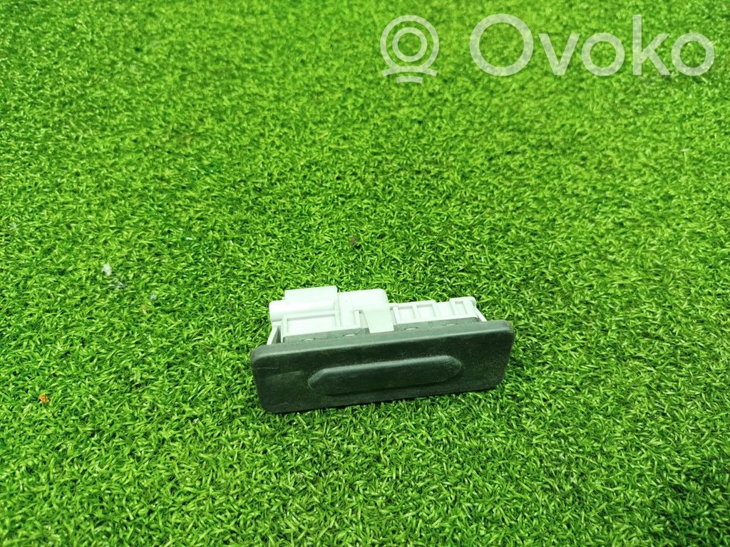 Renault Espace V (RFC) Tailgate/trunk/boot open switch 
