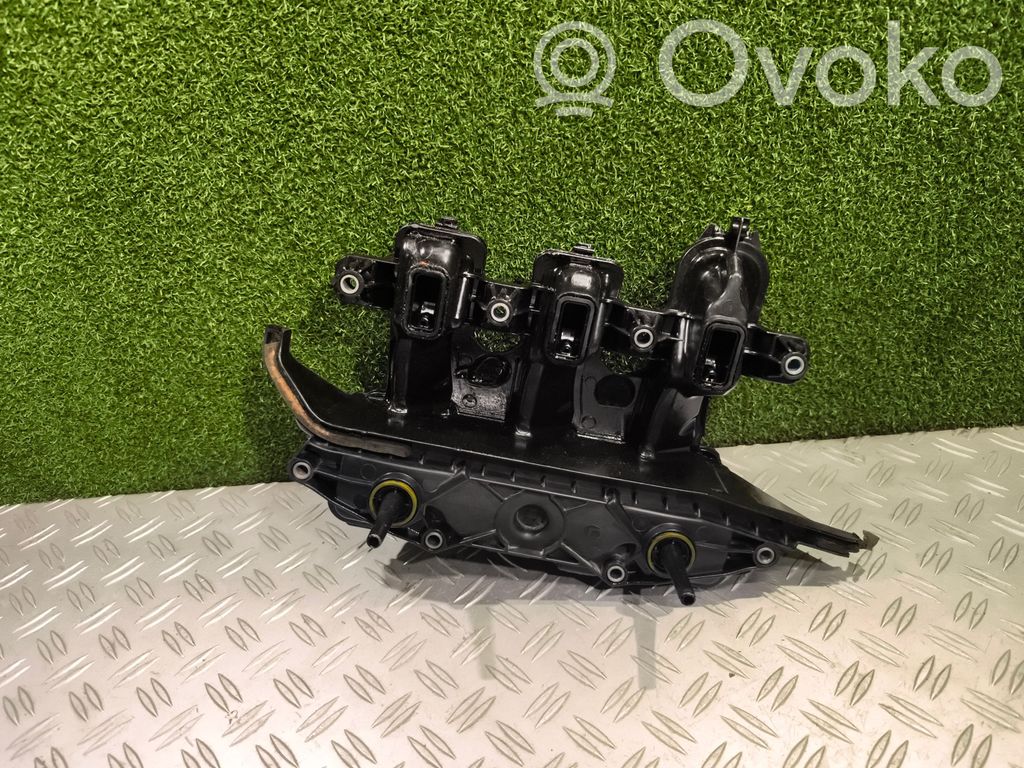 Opel Vivaro Ansaugbrücke Ansaugkrümmer 