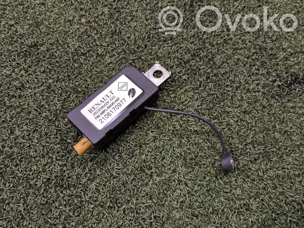 Renault Arkana Aerial antenna amplifier 