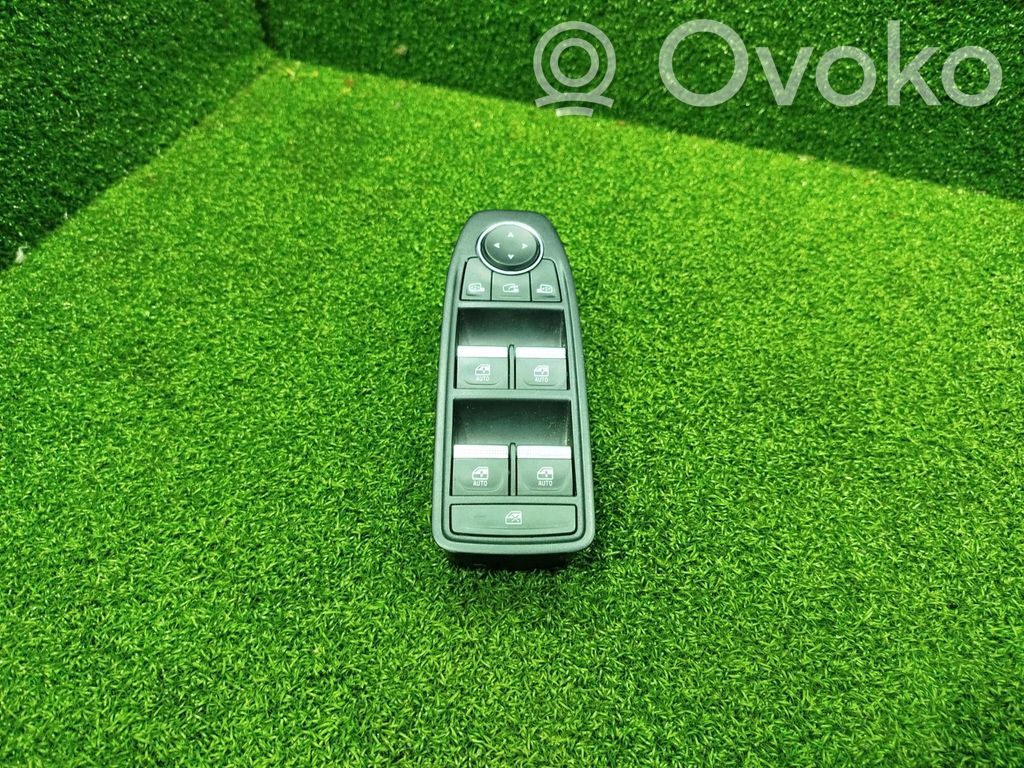 Renault Arkana Interruptor del elevalunas eléctrico 