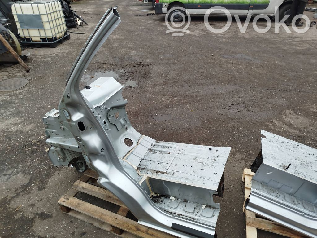Renault Trafic III (X82) Panel lateral delantero 