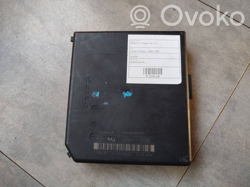 Renault Master III Fuse module 